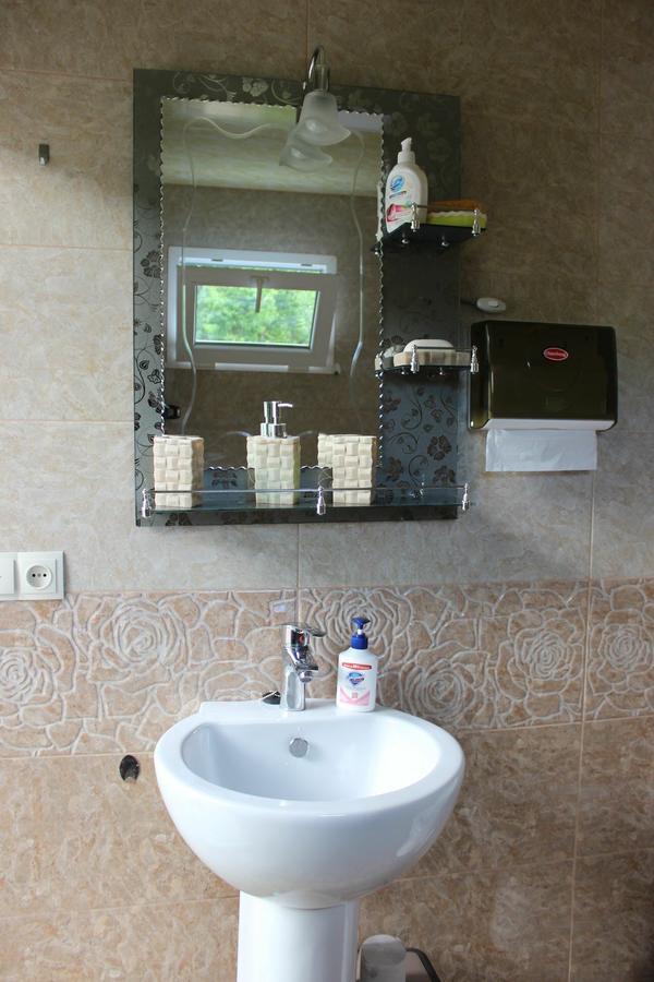 Travel Inn House Mestia • Მოგზაურის Სახლი Luaran gambar