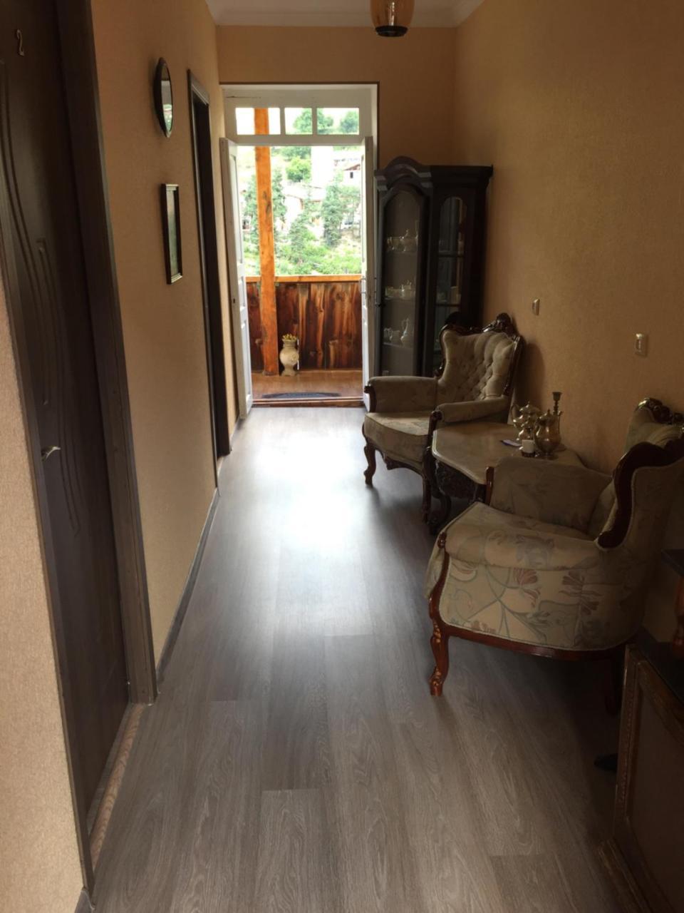 Travel Inn House Mestia • Მოგზაურის Სახლი Luaran gambar