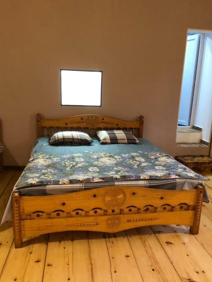 Travel Inn House Mestia • Მოგზაურის Სახლი Luaran gambar