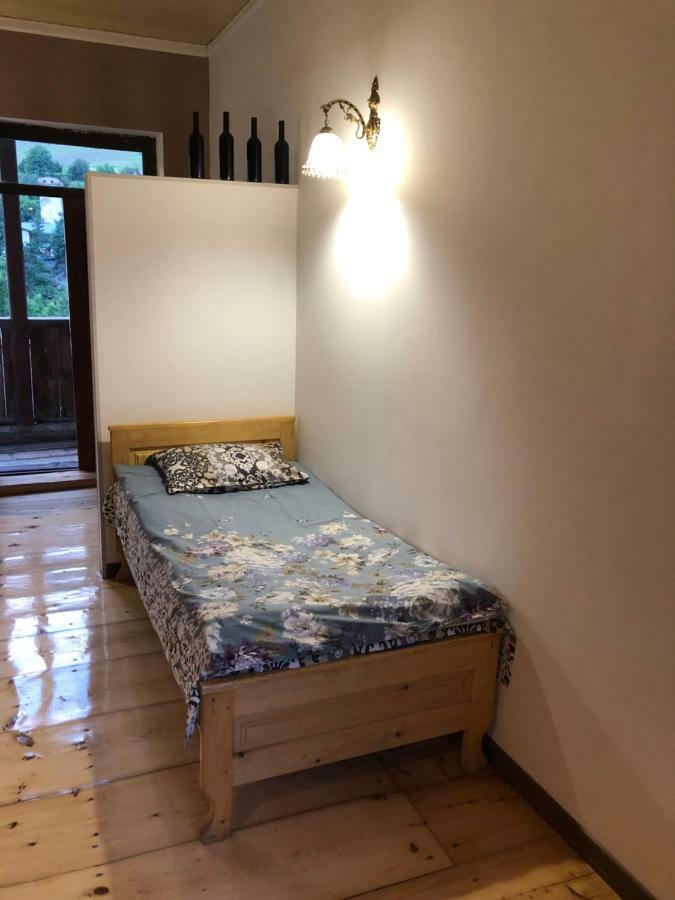 Travel Inn House Mestia • Მოგზაურის Სახლი Luaran gambar